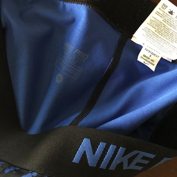 Nike® Blue Print tights - Picture 3 of 3